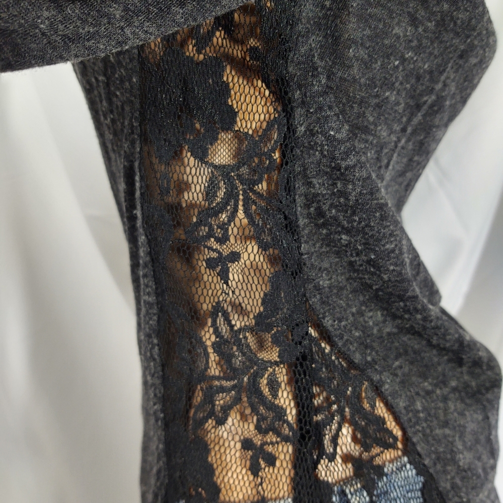Blouse - Picture 6 of 7